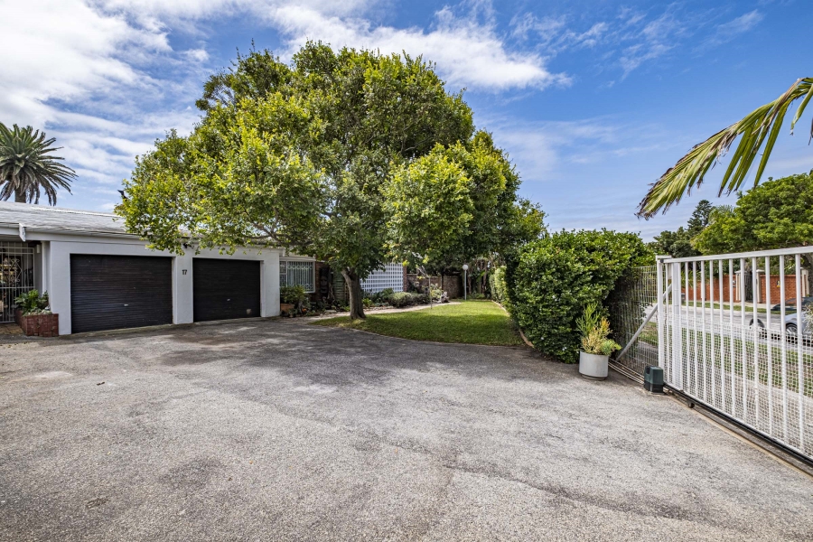 4 Bedroom Property for Sale in Summerstrand Eastern Cape